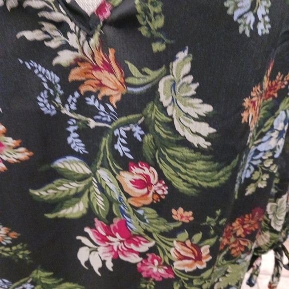 Tamara H Womens Blouse 2X Black Floral Ruffled Neckline Sheer 3/4 Sleeve Spring - Picture 5 of 7